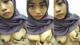 Ukhty Hijab Pamer Nenen